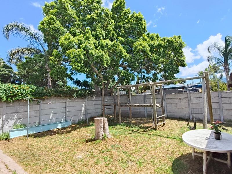 2 Bedroom Property for Sale in Oakglen Western Cape